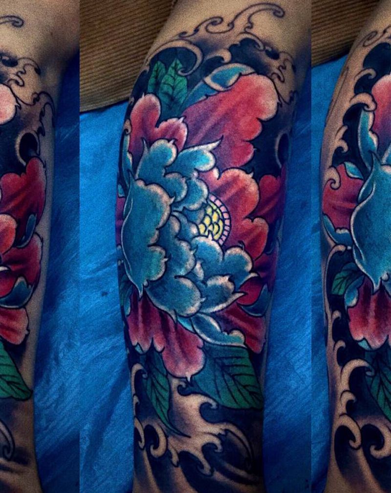 牡丹花遮盖纹身图片_腿部新传统纹身图案