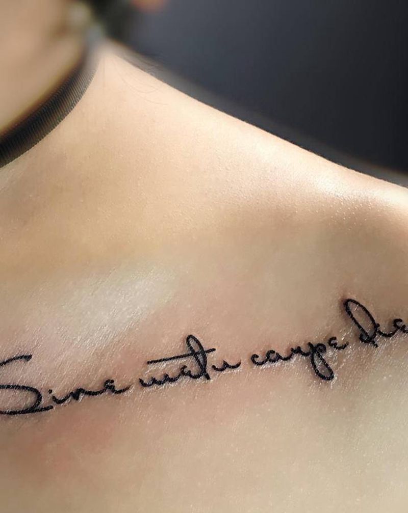 字母纹身图片_胸部纹身图案