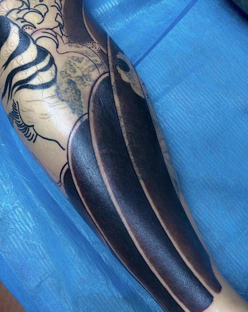 板雾纹身图片_腿部老传统纹身图案