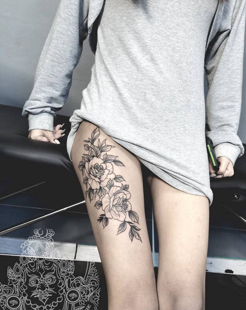 素花纹身图片_腿部点刺几何纹身图案