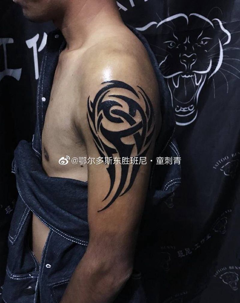 图腾纹身图片_手臂纹身图案