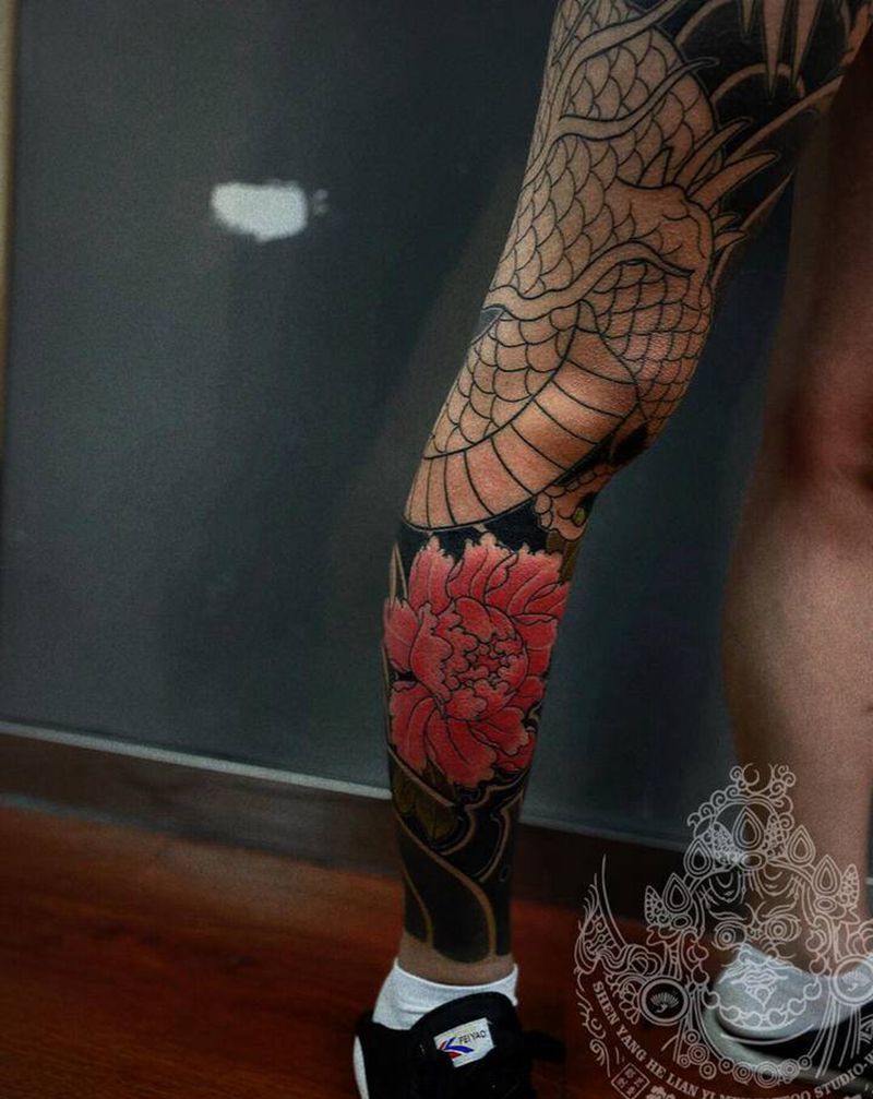 花腿进度纹身图片_腿部老传统纹身图案