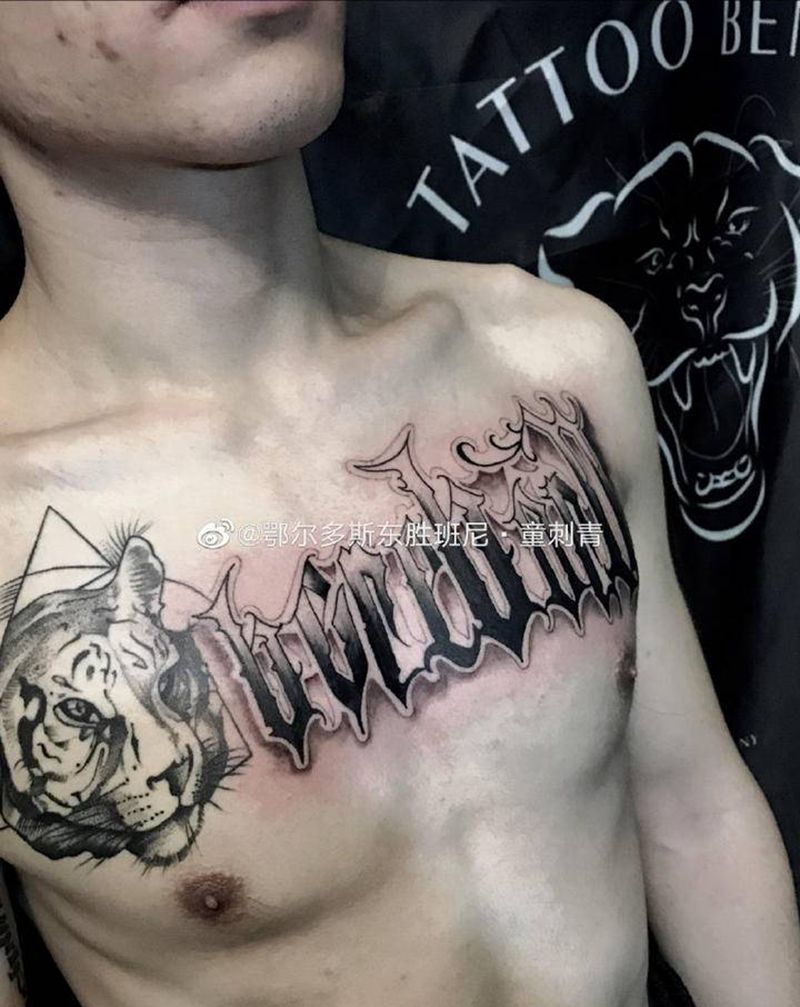 花体字纹身图片_胸部纹身图案