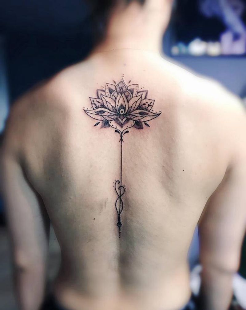 梵花纹身图片_背部纹身图案