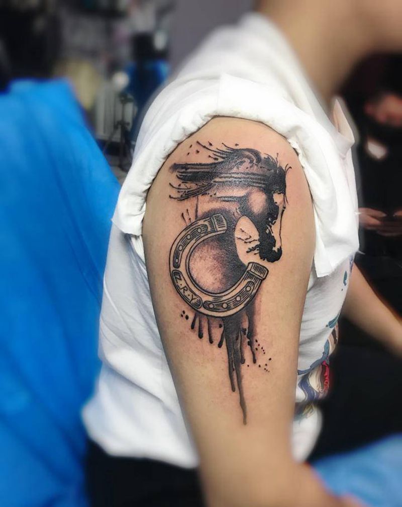 马纹身图片_手臂纹身图案