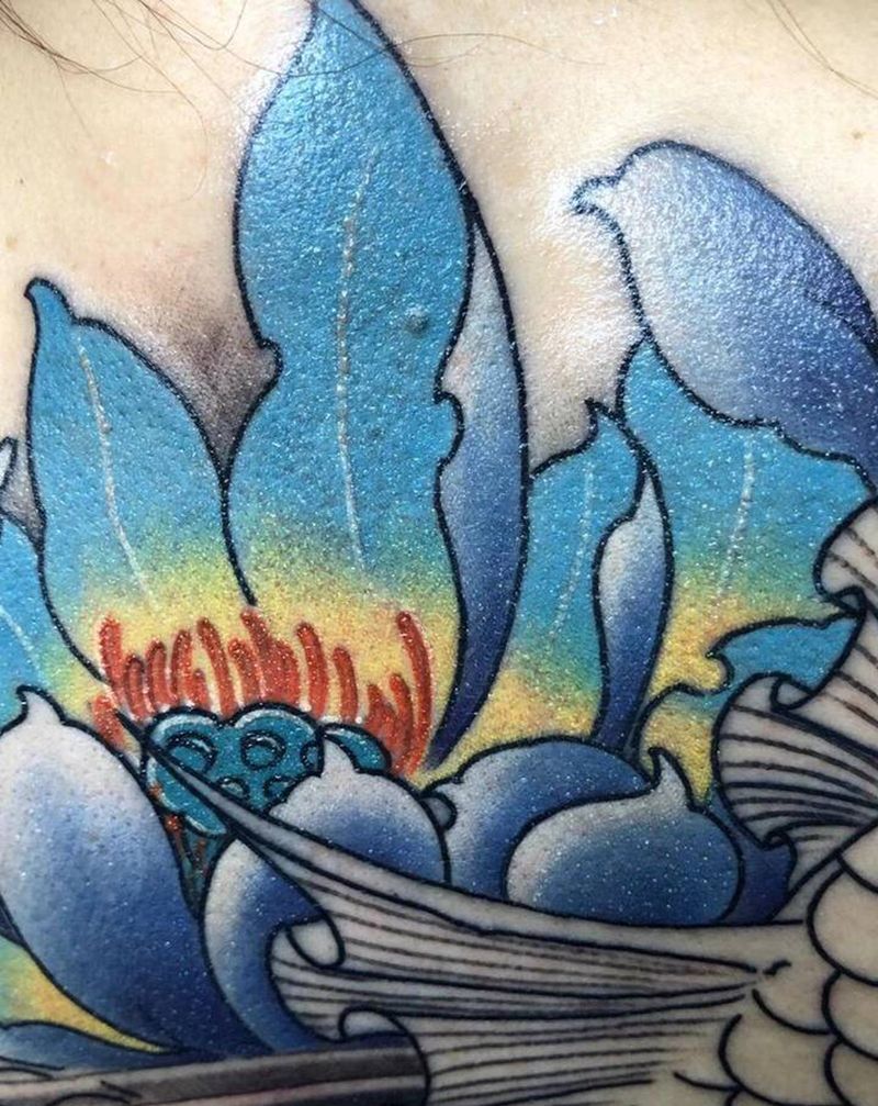 未完纹身图片_背部新传统纹身图案