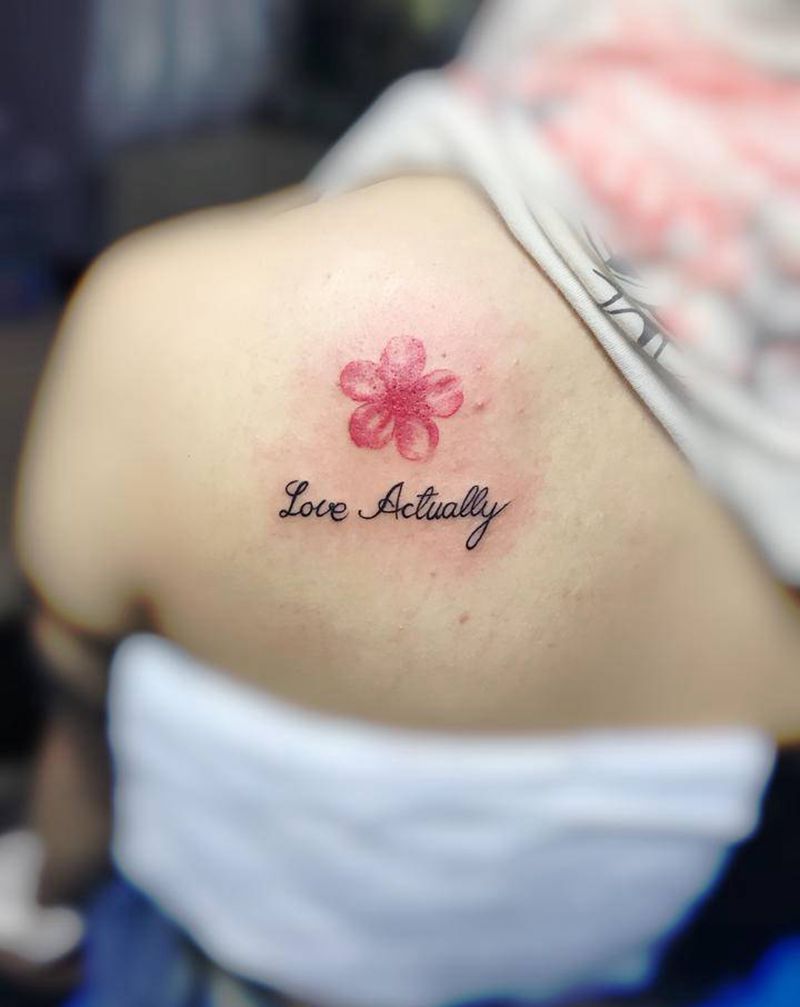 字母纹身图片_手臂背部纹身图案