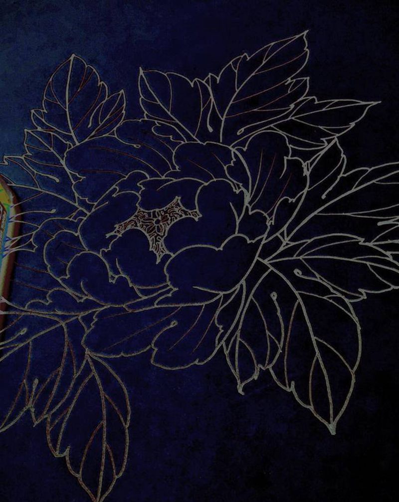 牡丹纹身图片_肩部颈部新传统纹身图案