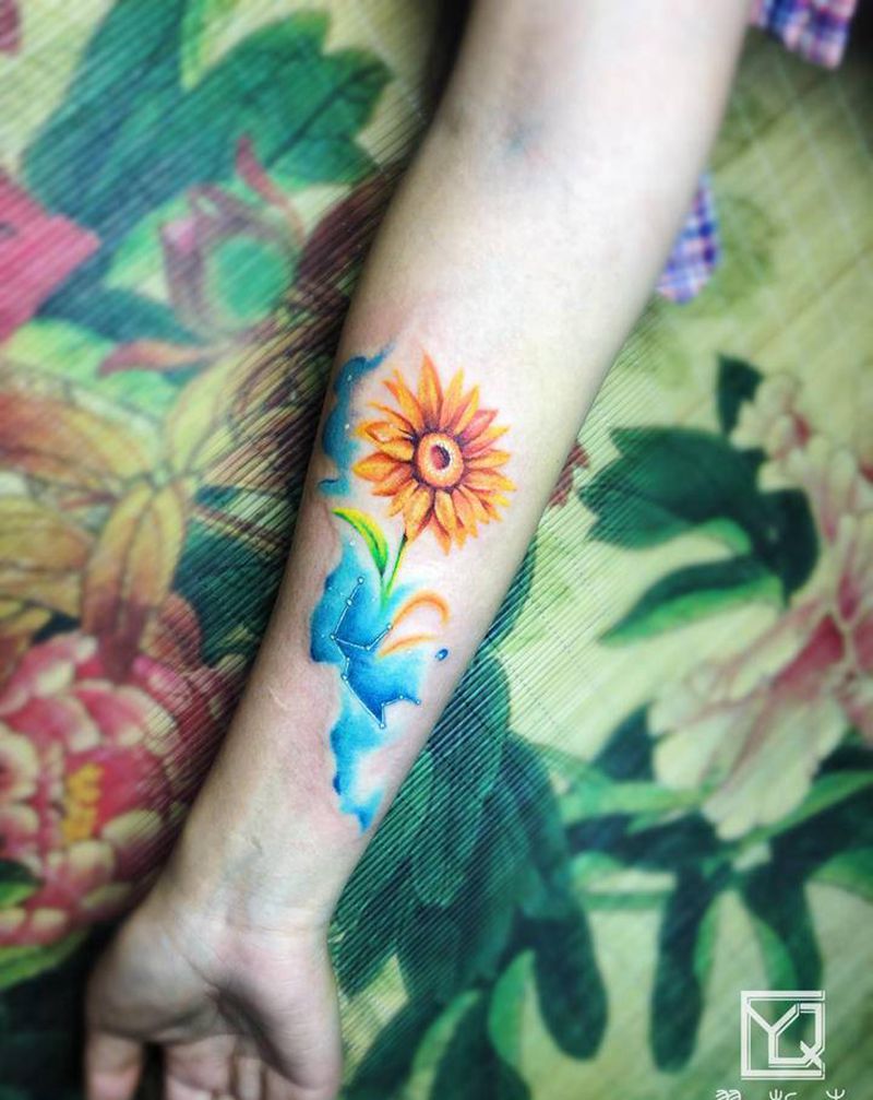 向日葵星座纹身纹身图片_手臂手部水彩新传统向日葵花星座手臂纹身图案