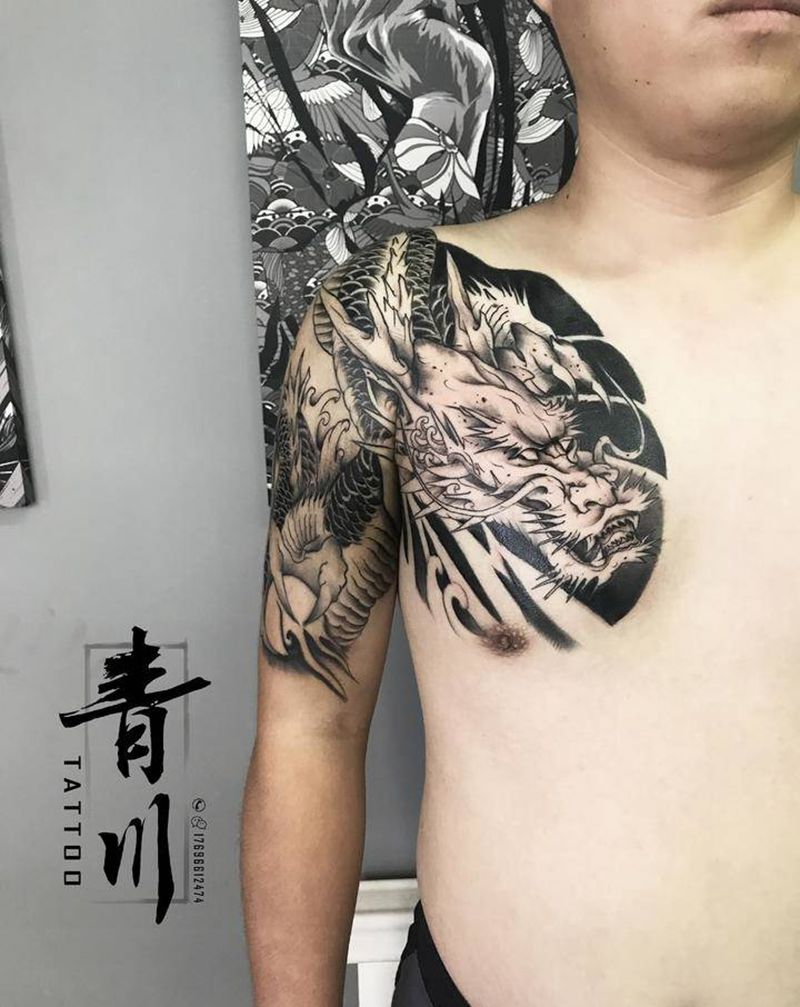 半甲龙纹身图片_胸部手臂新传统纹身图案