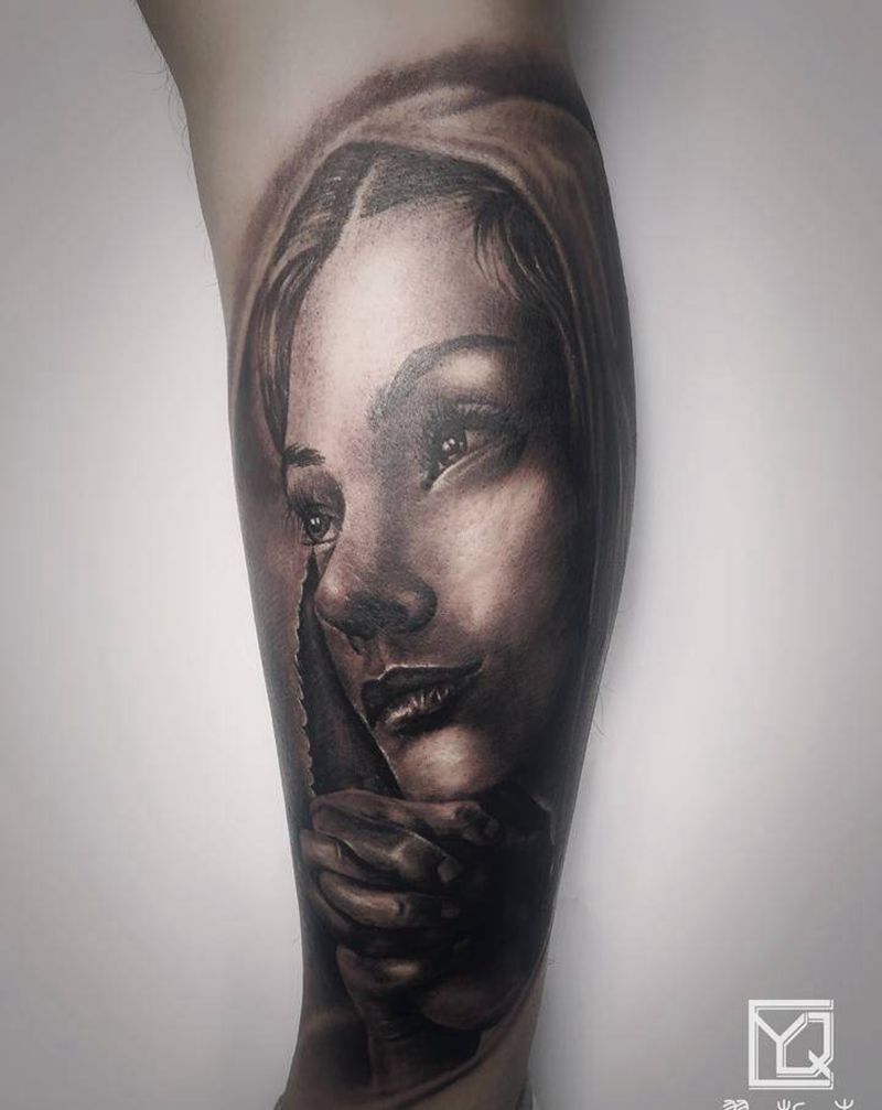 祈祷纹身图片_腿部脚部欧美写实新传统欧美写实修女花腿纹身图案