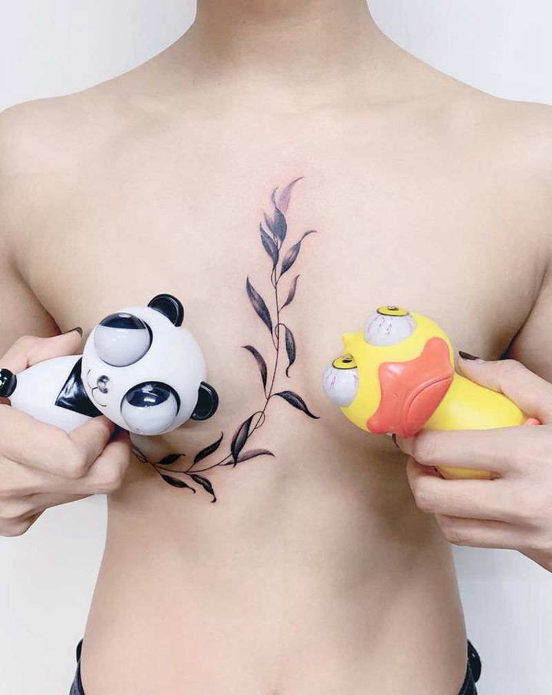 柳枝纹身图片_胸部纹身图案