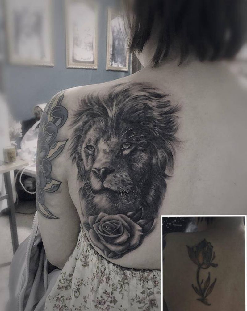 遮盖狮子纹身图片_背部肩部欧美写实新传统狮子欧美写实遮盖纹身图案