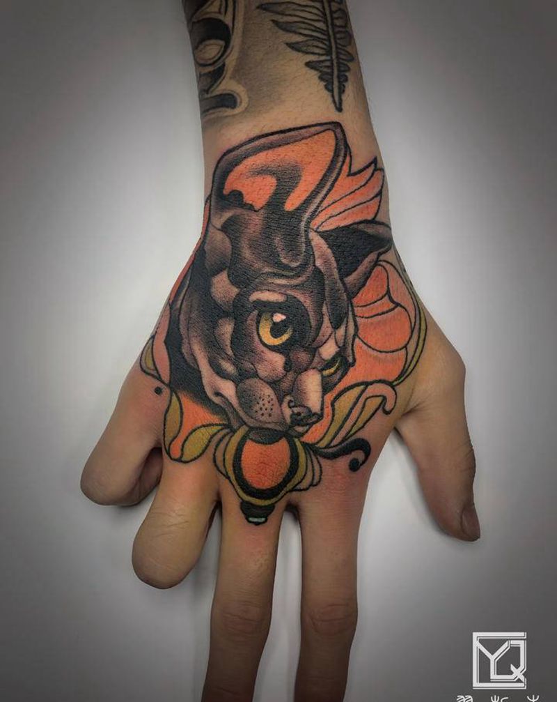 斯芬克斯纹身图片_手部New SchoolOld School无毛猫手面手背纹身图案