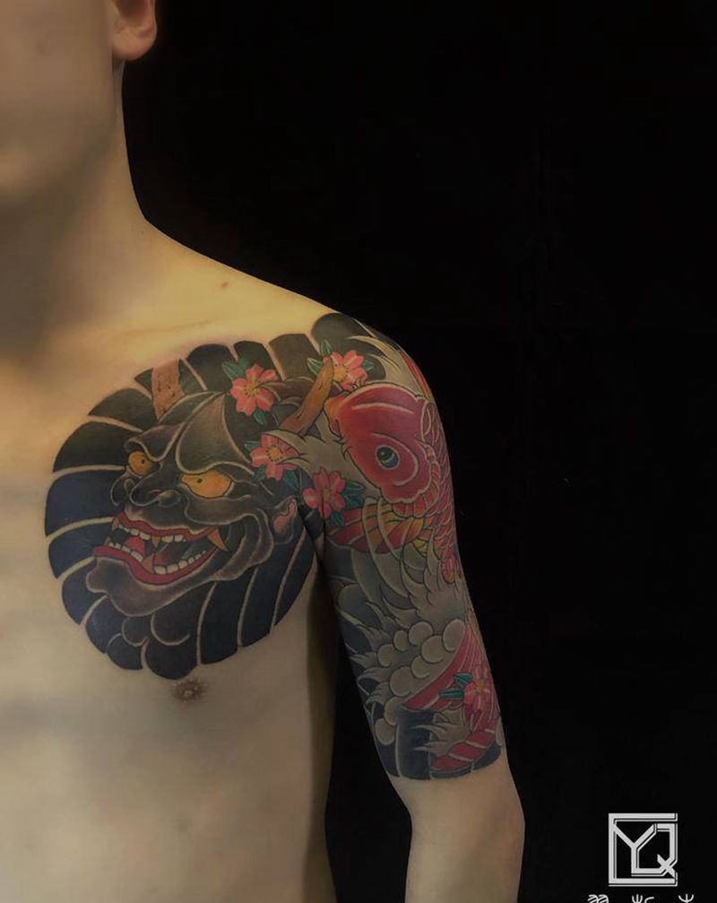 半甲老传统纹身图片_胸部肩部新传统老传统鱼半甲老传统日式老传统纹身图案