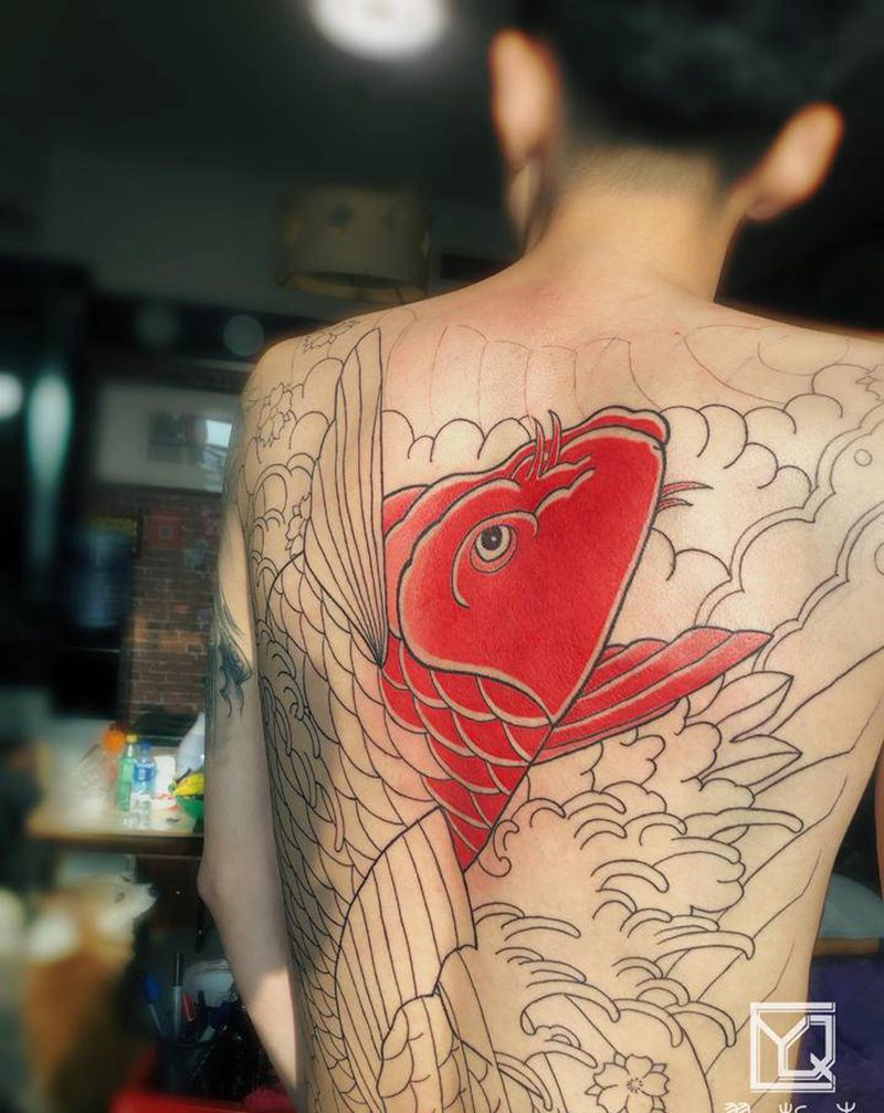 未完成的老传统纹身图片_臀部背部老传统新传统满背老传统鱼日式纹身图案