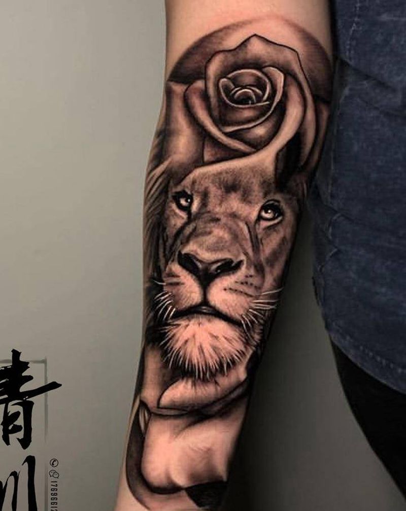 狮子玫瑰纹身图片_手臂欧美写实纹身图案