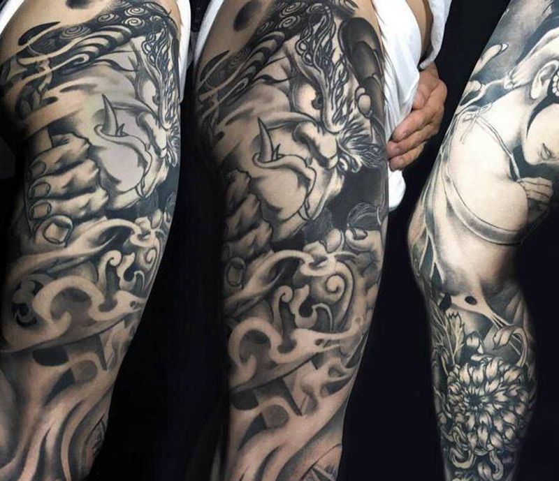 花腿不动明王纹身图片_腿部新传统老传统纹身图案