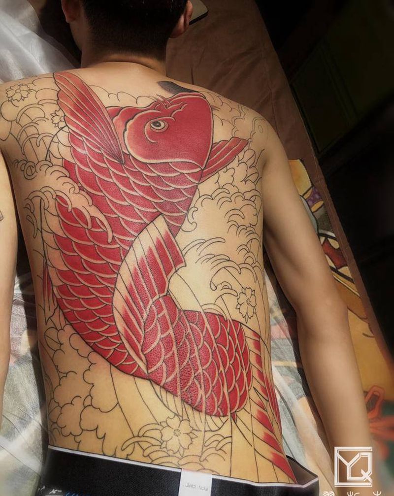 鱼纹身图片_臀部背部老传统老传统日式鱼纹身图案