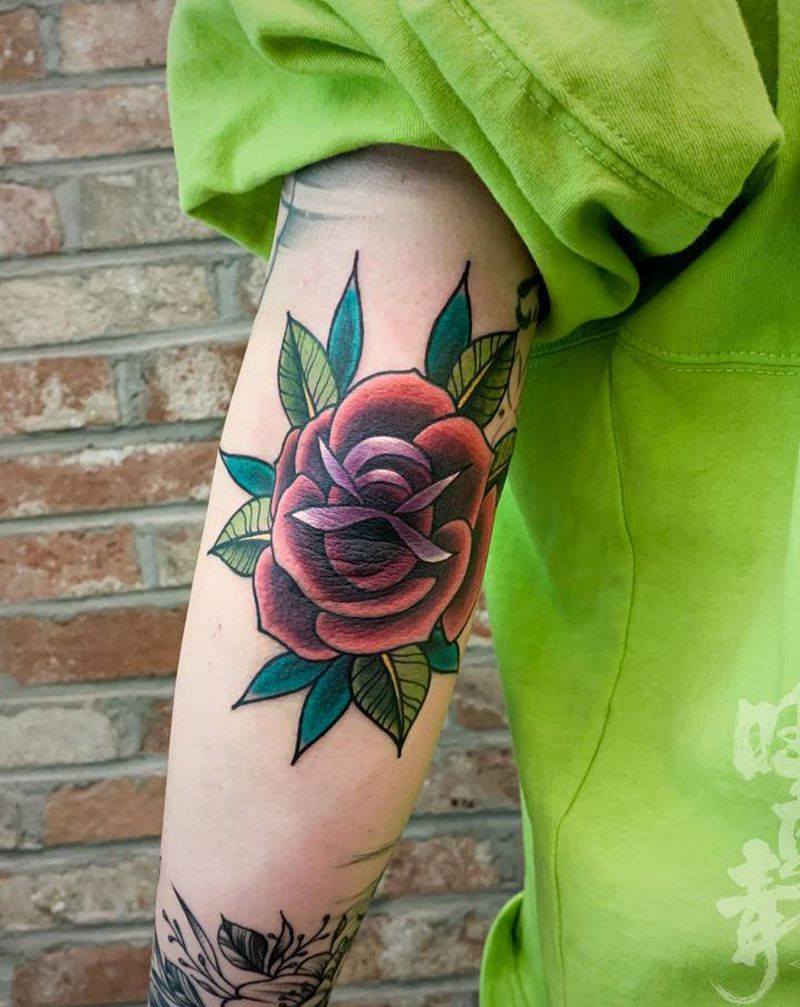 玫瑰花纹身图片_手臂Old School玫瑰花纹身图案