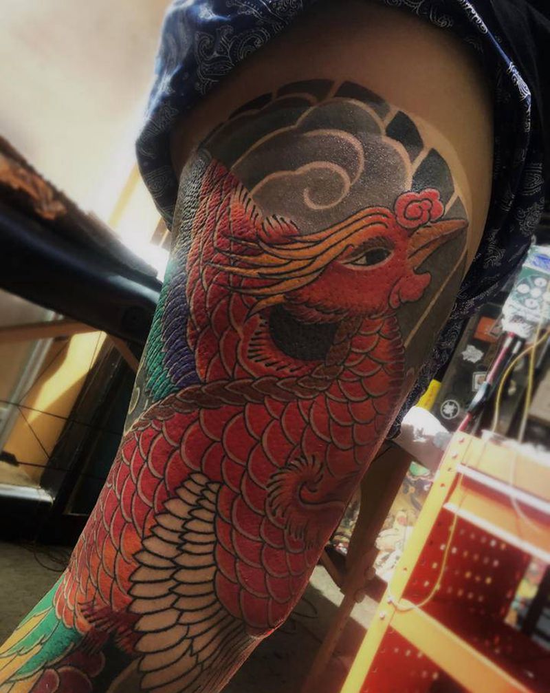 花腿凤凰纹身图片_臀部腿部老传统新传统日式老传统沈阳师凤凰花腿纹身图案