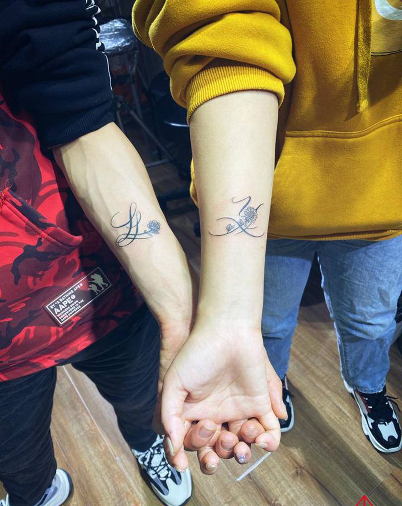 一对儿纹身图片_手臂纹身图案