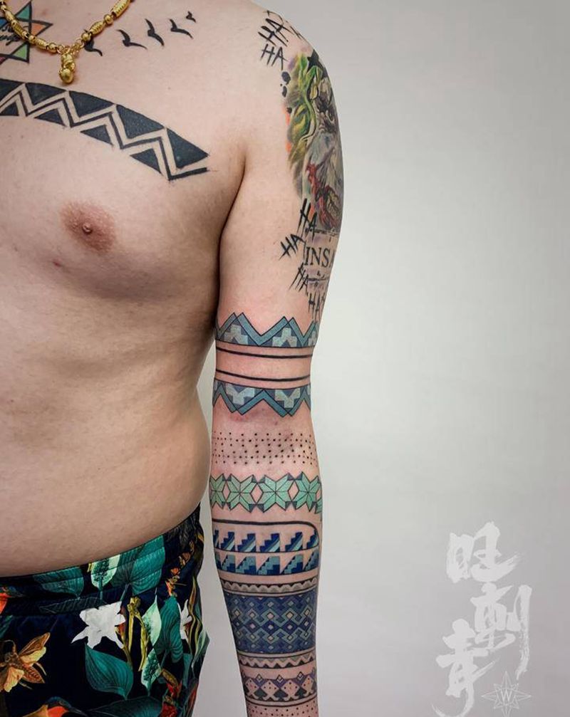 几何纹样花臂纹身图片_手臂几何点刺几何纹身图案