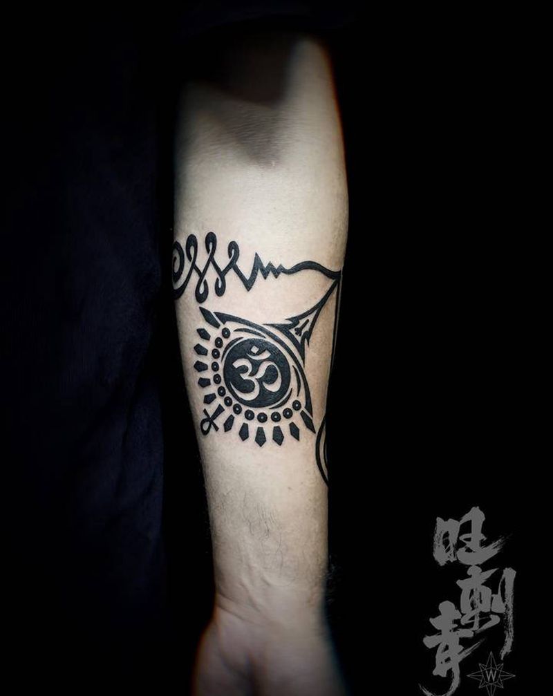 宗教图腾纹身图片_手臂图腾几何宗教符号纹身图案
