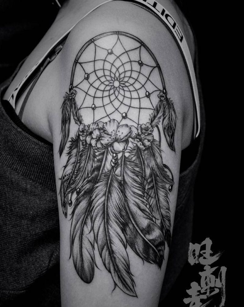 捕梦网纹身图片_手臂欧美写实捕梦网纹身图案
