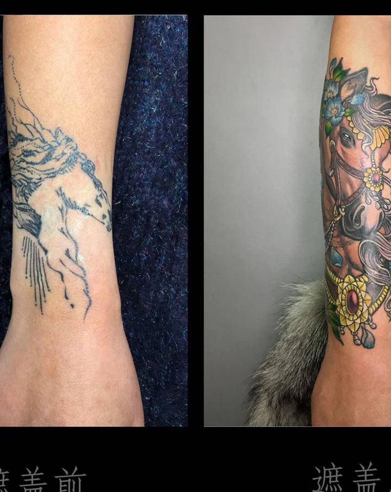 银鬃马纹身图片_手臂New School马纹身图案