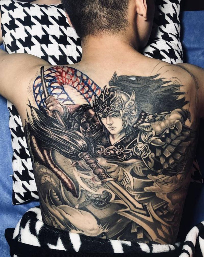 赵云纹身图片_背部新传统老传统纹身图案