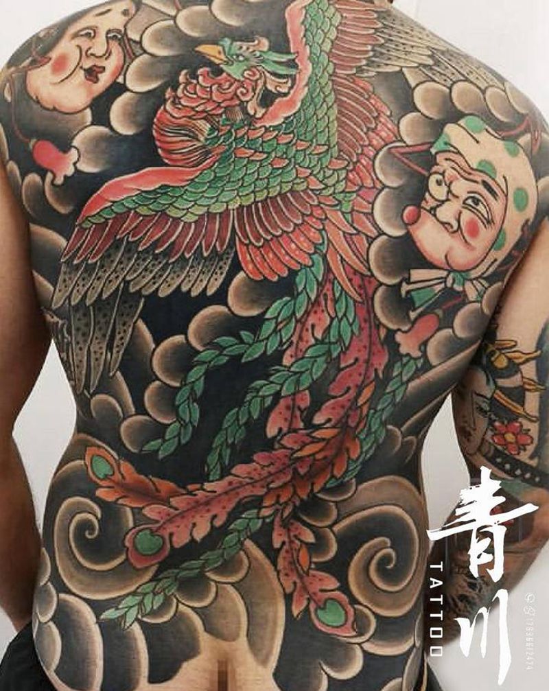 凤凰纹身图片_背部老传统新传统纹身图案