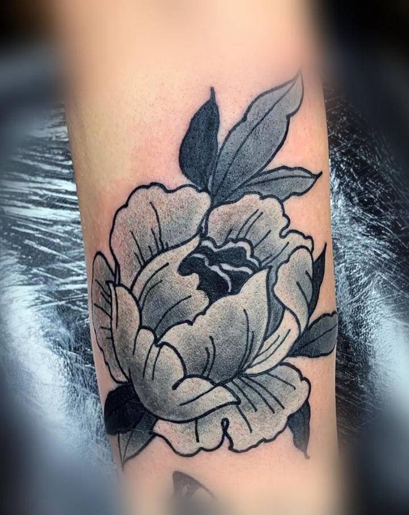 牡丹花纹身图片_手臂老传统纹身图案