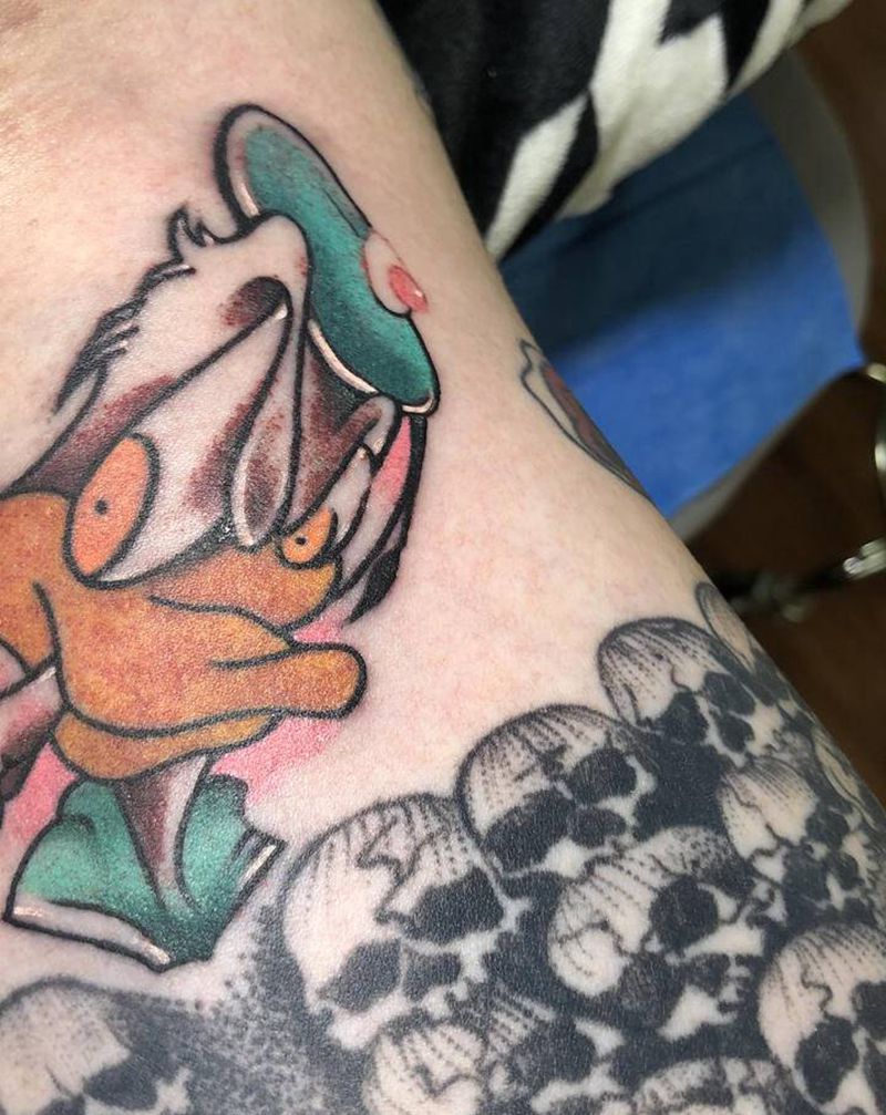 唐老鸭纹身图片_手臂New School纹身图案