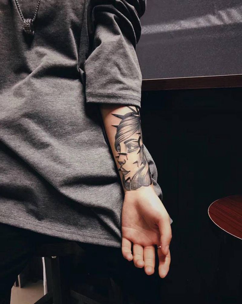 遮盖伤疤纹身图片_手臂新传统纹身图案