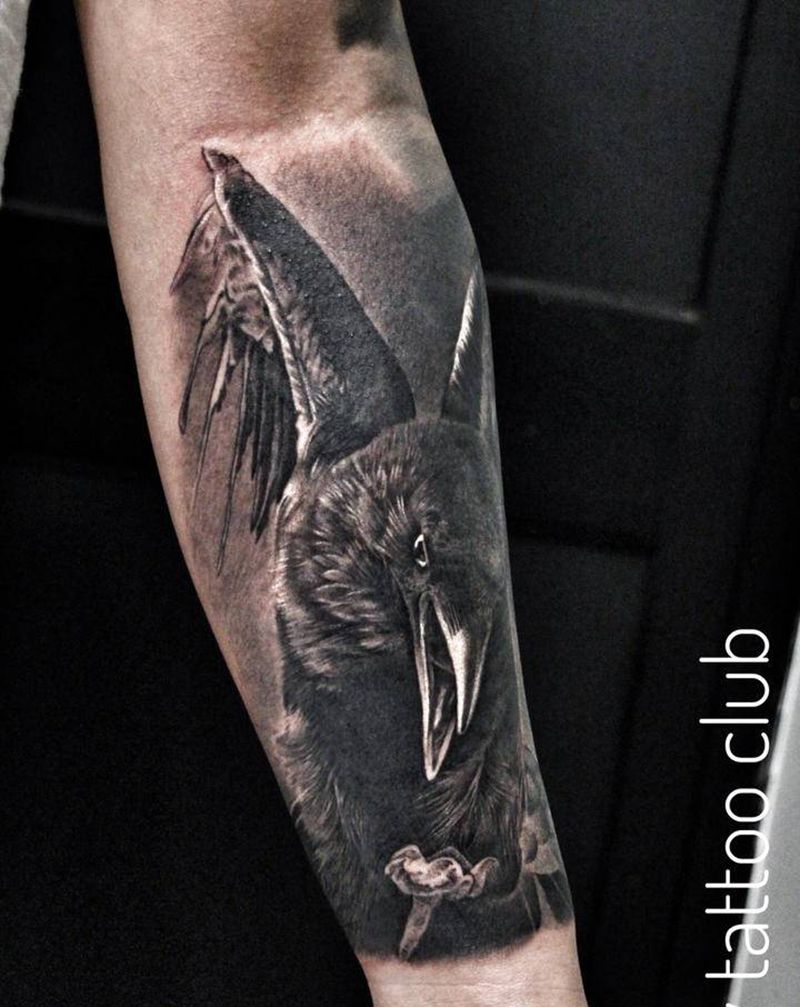 又见乌鸦纹身图片_手臂欧美写实小伟刺青纹身图案