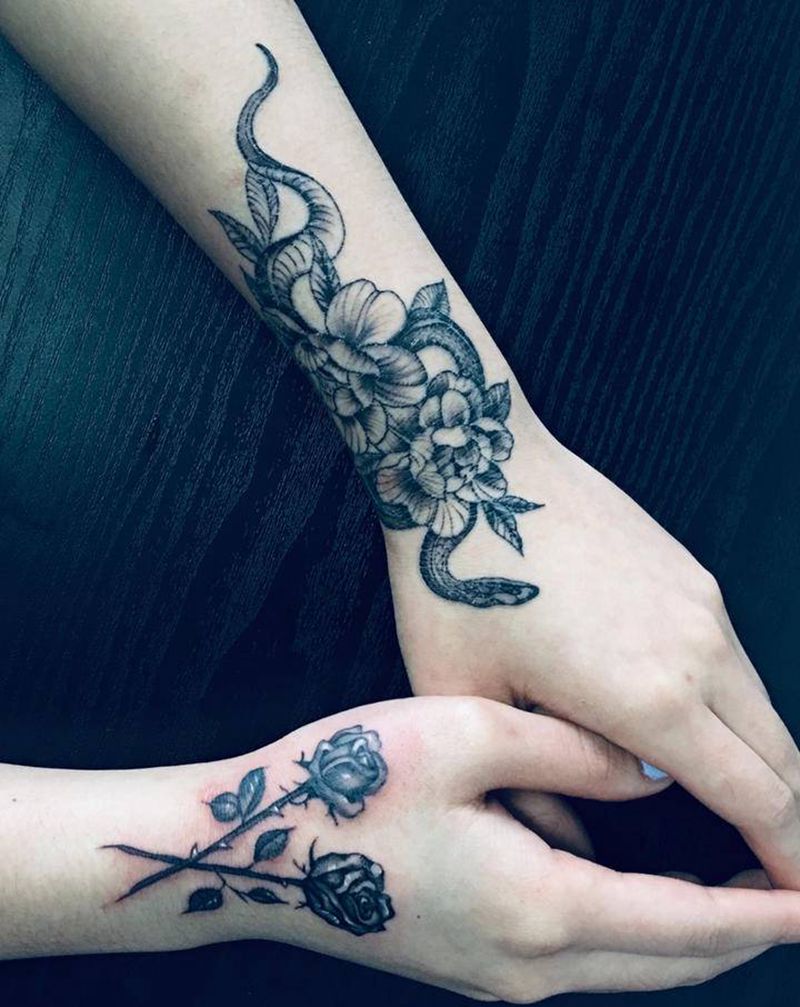 纹身与美女纹身图片_手部欧美写实New School纹身图案