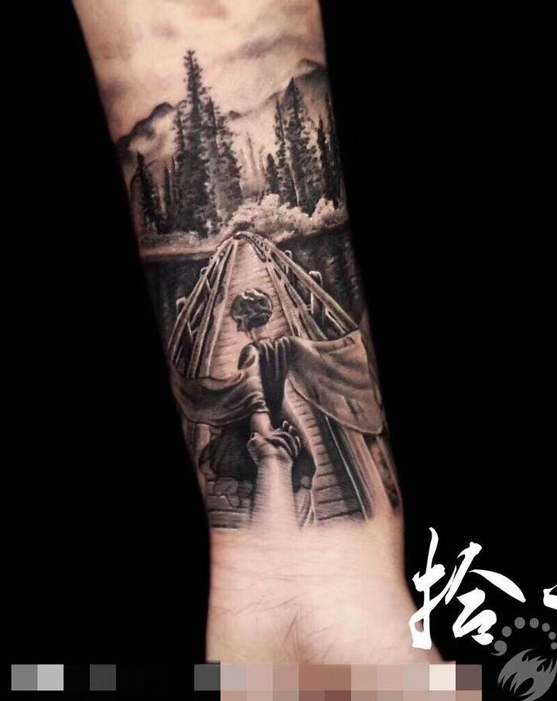 by拾渡纹身图片_手臂欧美写实纹身图案