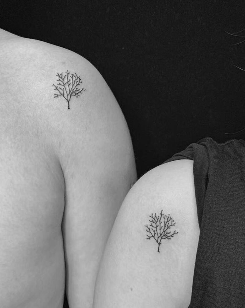 《七夕情侣纹身》纹身图片_肩部小清新纹身图案