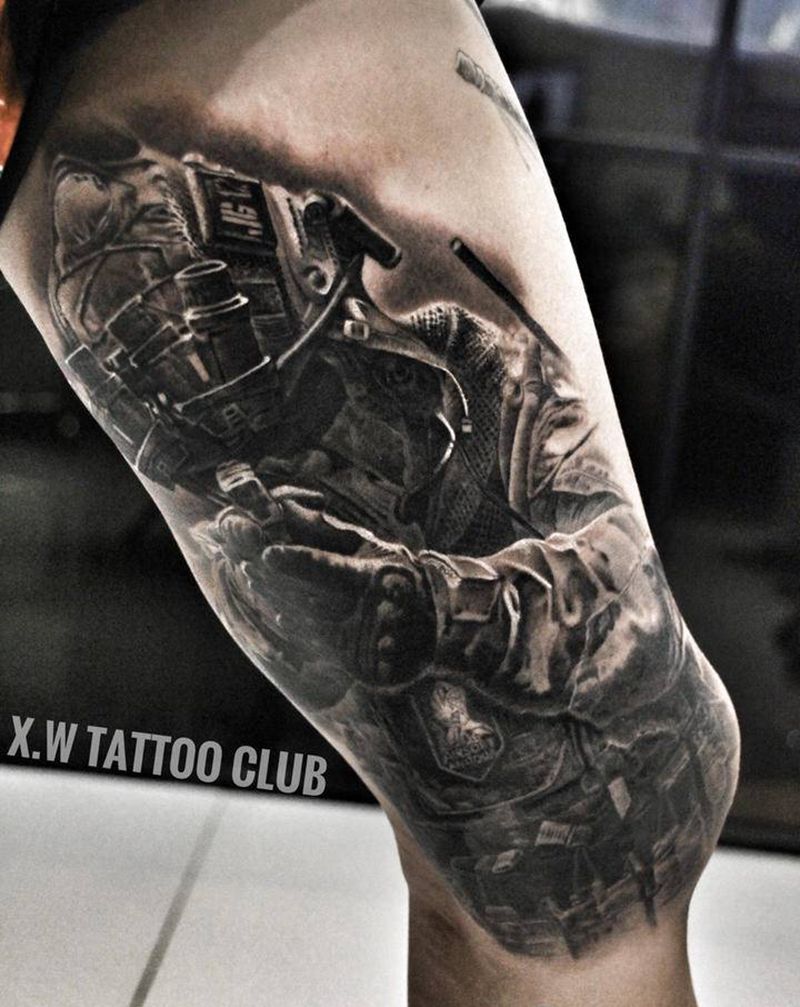 让你落地成盒纹身图片_腿部欧美写实小伟刺青纹身图案