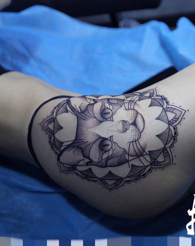 by拾渡纹身图片_臀部点刺纹身图案