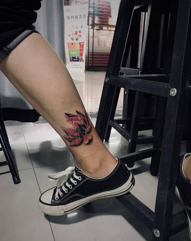 荷花纹身图片_新传统老传统纹身图案