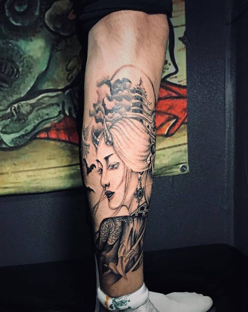 古风美女纹身图片_腿部新传统纹身图案