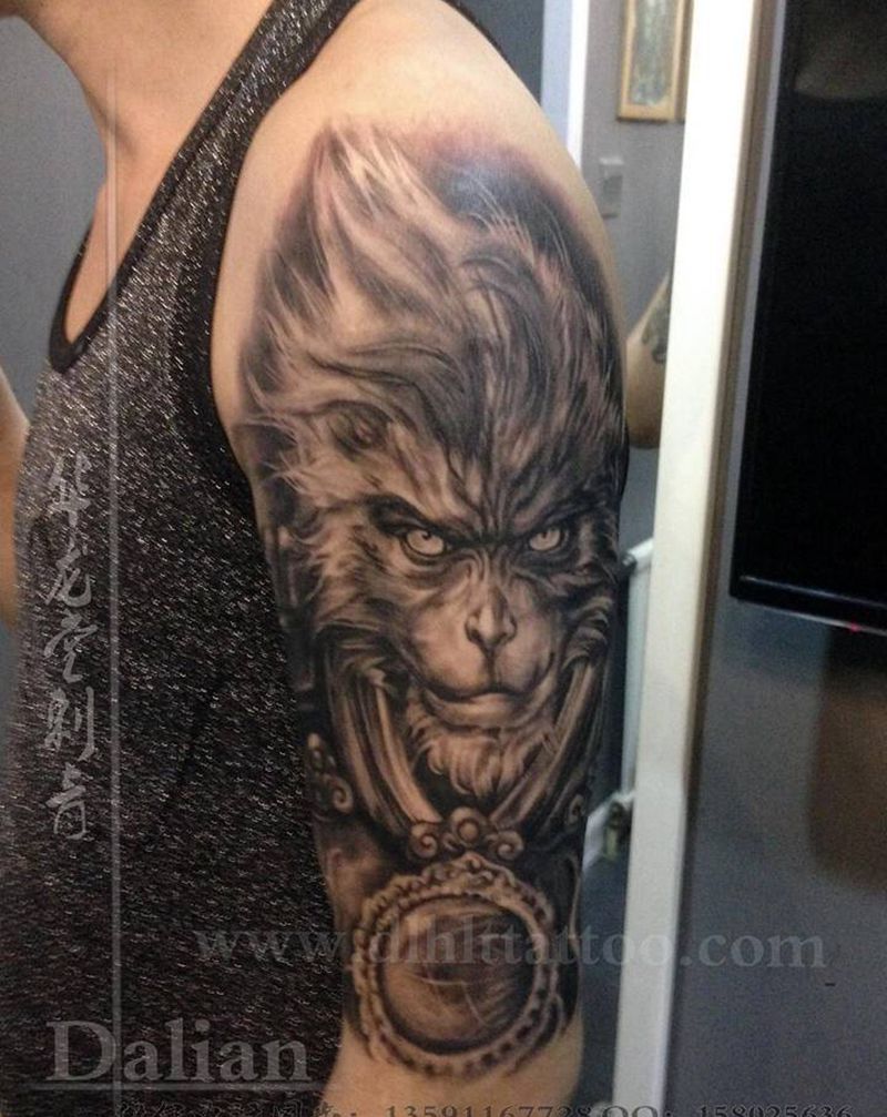 大臂猴子纹身图片_手臂新传统欧美写实纹身图案