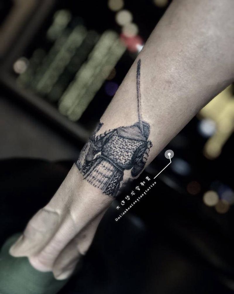 大圣纹身图片_腿部新传统纹身图案