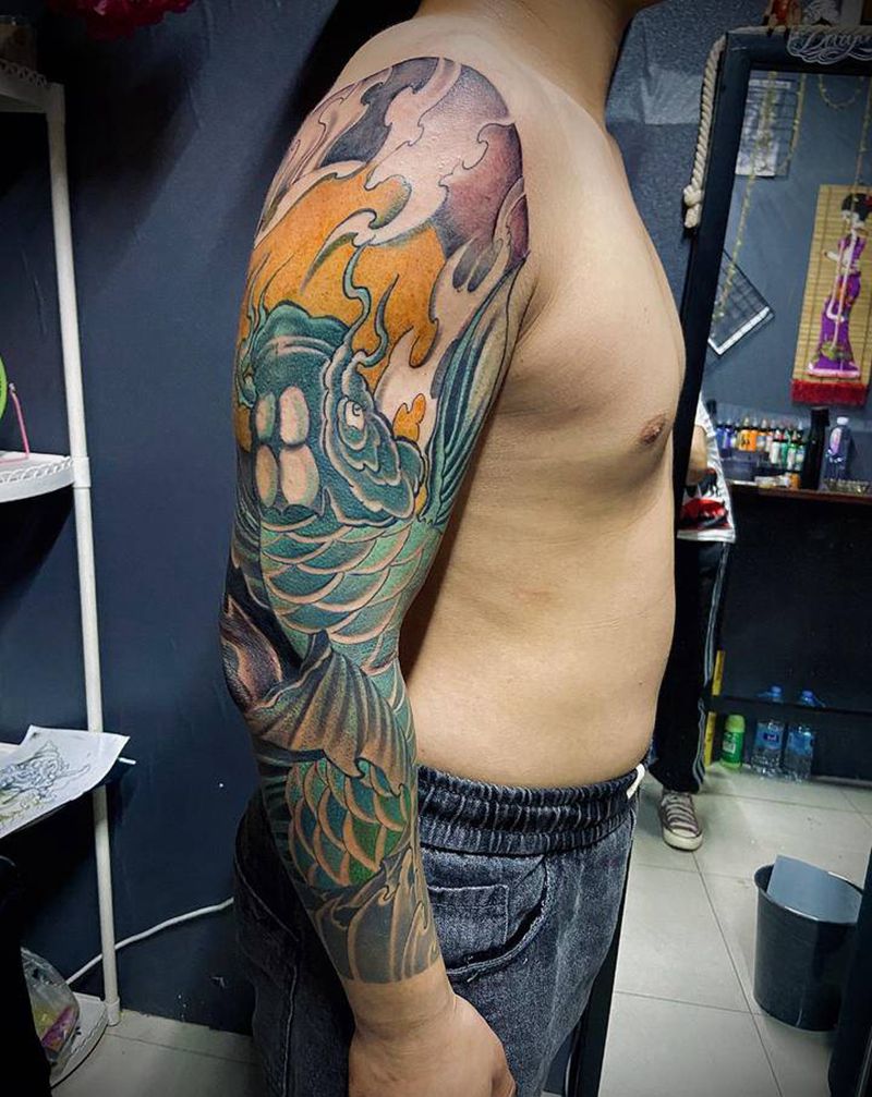 花臂纹身图片_手臂手部新传统老传统鲤鱼花臂遮盖纹身图案