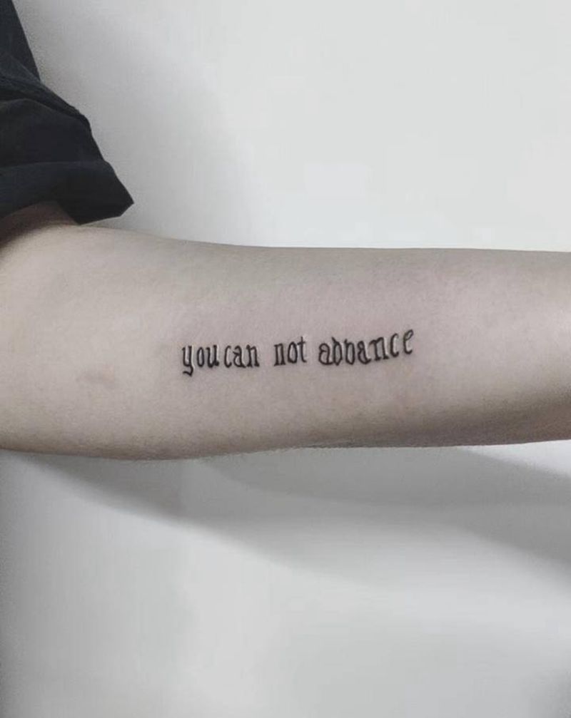 字母纹身图片_手臂花体字英文纹身图案