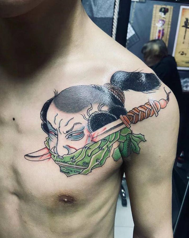 生首纹身图片_胸部老传统新传统老传统生首花胸纹身图案