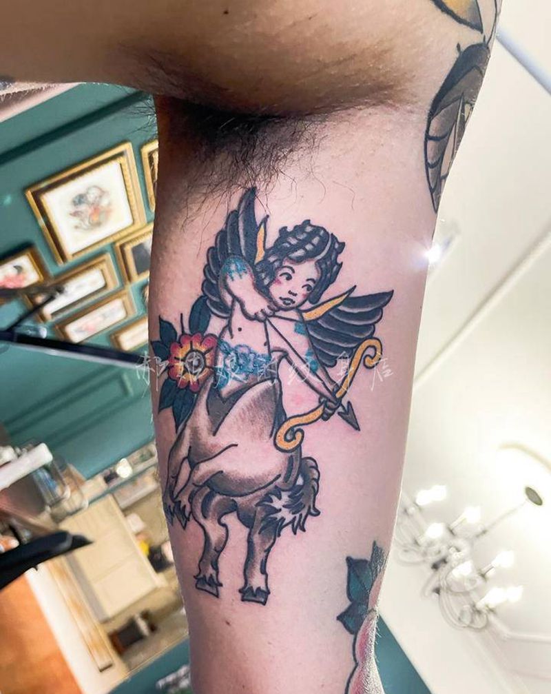 人马兽丘比特纹身图片_手臂Old School丘比特人马兽纹身图案