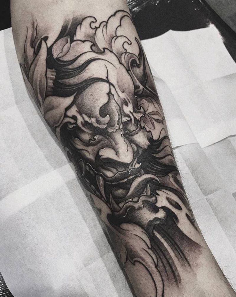 般若纹身图片_腿部新传统般若黑灰纹身图案